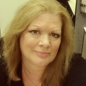 Meet your Posher, Lee